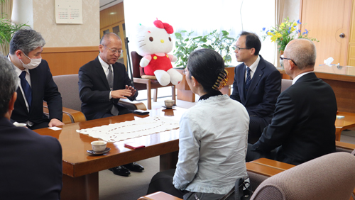 佐藤樹一郎大分知事を表敬訪問